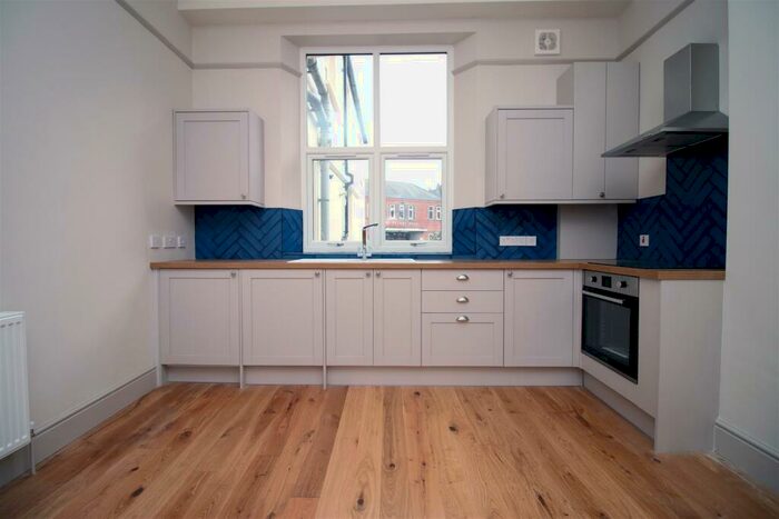 2 Bedroom Apartment To Rent In Richmond Road, Cardiff, CF24