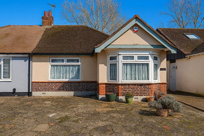 2 Bedroom Bungalow For Sale In Chadville Gardens, Romford, Essex, RM6