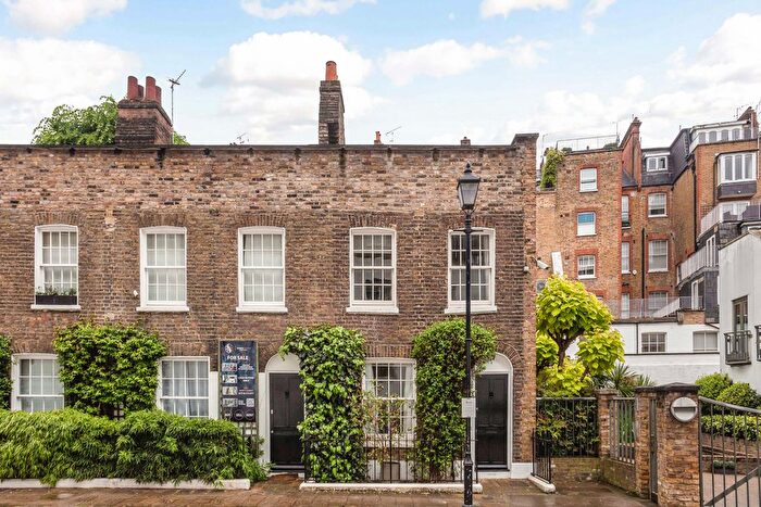 3 Bedroom Terraced House To Rent In Brompton Place, Knightsbridge, SW3