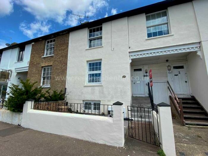 1 Bedroom Flat To Rent In Eastern Esplanade, Southend On Sea, SS1