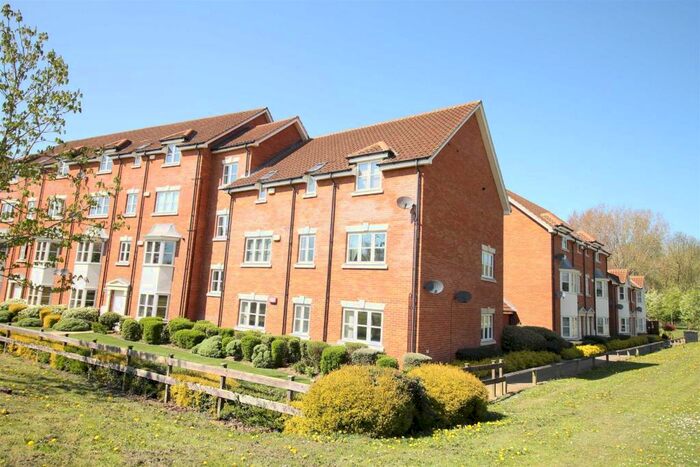 2 Bedroom Flat To Rent In Woodall Close, Middleton, Milton Keynes, MK10