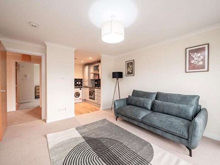 2 Bedroom Flat To Rent In Stenhouse Gardens, Gorgie, Edinburgh, EH11