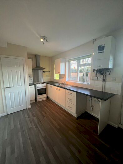 2 Bedroom Semi-Detached House To Rent In Minver Crescent, Nottingham, NG8