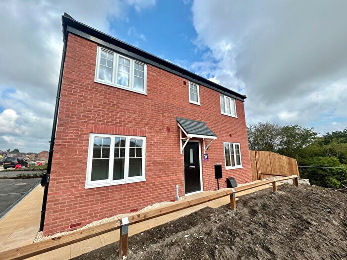 3 Bedroom House To Rent In Herbert Street, Eastwood, Nottingham, NG16