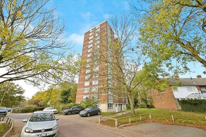 1 Bedroom Flat For Sale In Nicholls Field, Harlow, CM18