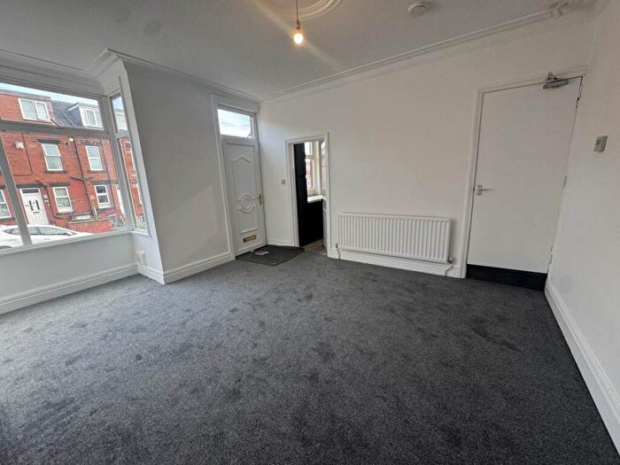 5 Bedroom House To Rent In Woodside Avenue, Burley, Leeds, LS4