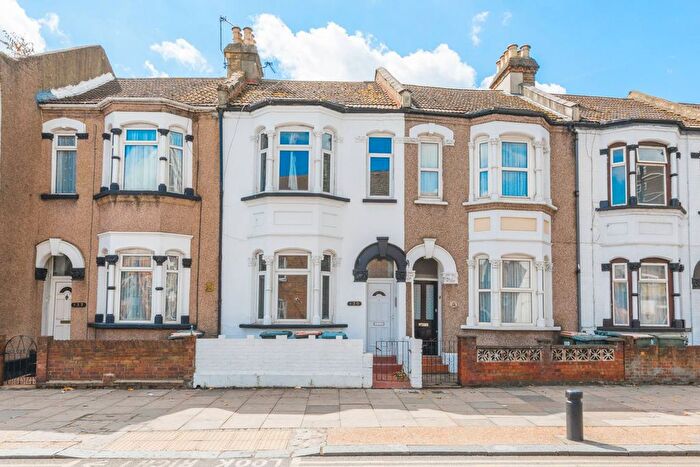 7 Bedroom Property To Rent In High Street, Plaistow, London, E13