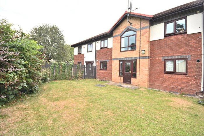 1 Bedroom Apartment For Sale In Ryedale Court, Leeds, West Yorkshire, LS14