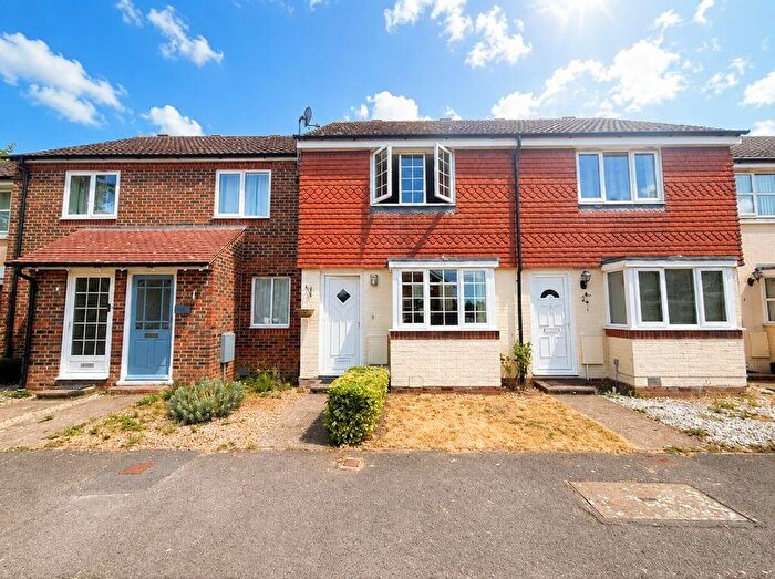 2 Bedroom Terraced House To Rent In Woodfield Close, Chichester, PO20