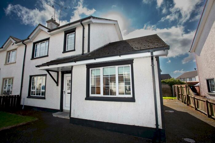 4 Bedroom Semi-Detached House For Sale In Castle View, Jonesborough, Newry, BT35