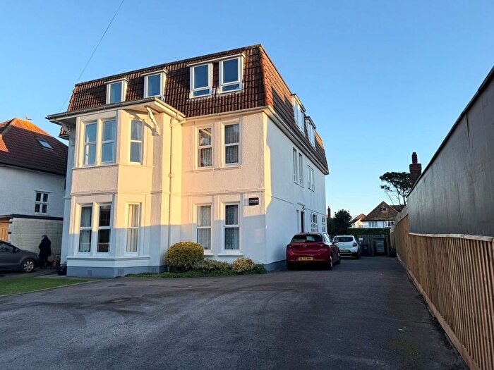 1 Bedroom Flat To Rent In Clifton Road, Bournemouth, BH6