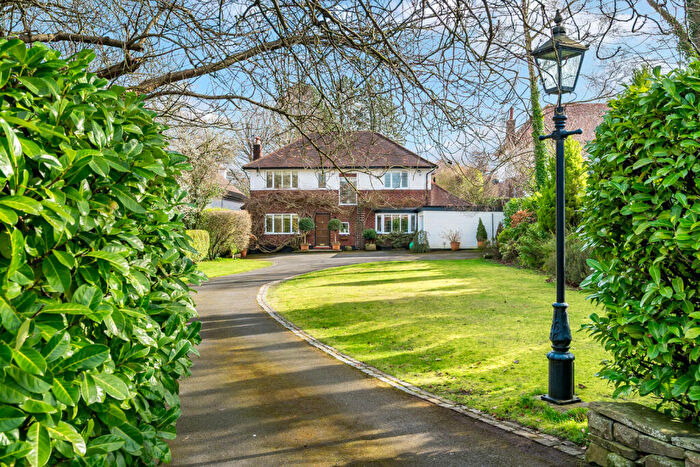 5 Bedroom Detached House For Sale In Meadow Drive, Prestbury, Macclesfield, Cheshire, SK10