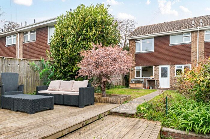 3 Bedroom Terraced House For Sale In Howlett Close, Lymington, SO41