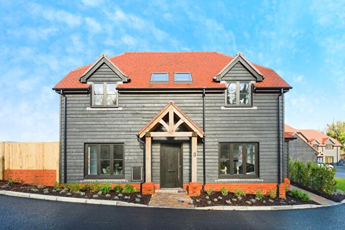 3 Bedroom Detached House For Sale In Huntersfield Farm, Fairlawn Road, Banstead, Surrey, SM7