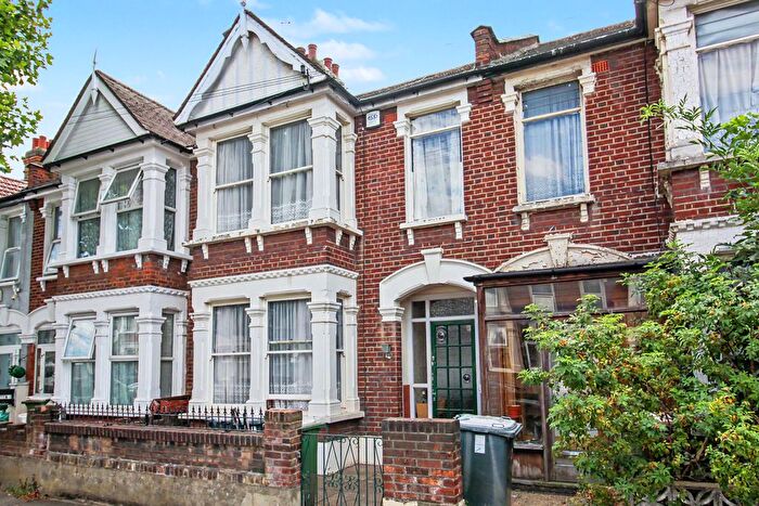 3 Bedroom Terraced House For Sale In Lichfield Road, London, E6