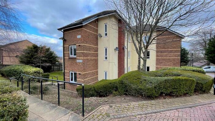 1 Bedroom Apartment To Rent In Rowantree Drive, Bradford, BD10