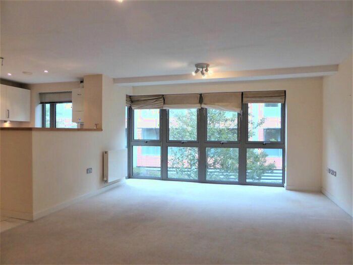 2 Bedroom Flat To Rent In Orchard House -, P12