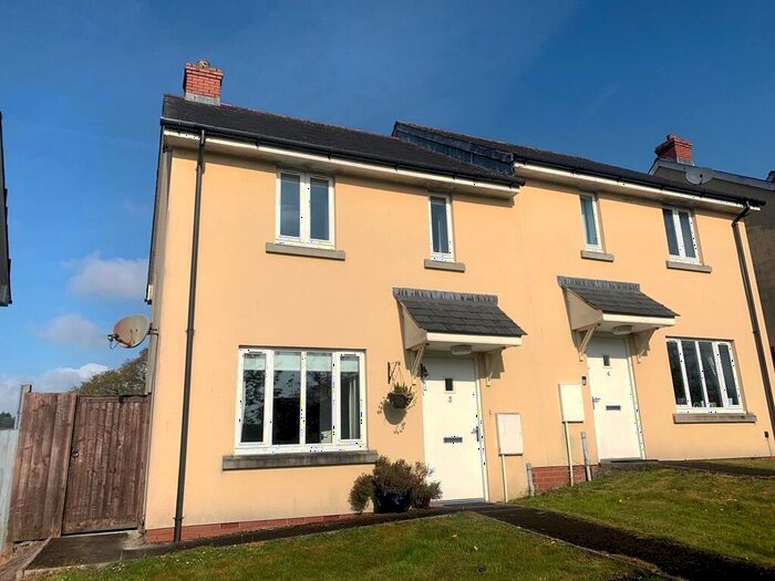 2 Bedroom Semi-Detached House For Sale In Windgrove Close, Upottery, EX14
