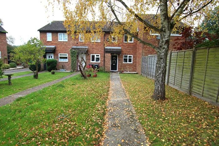 2 Bedroom End Of Terrace House To Rent In Manorfield, Ashford, TN23