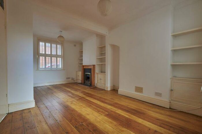 2 Bedroom Terraced House To Rent In Howell Road, Exeter, EX4