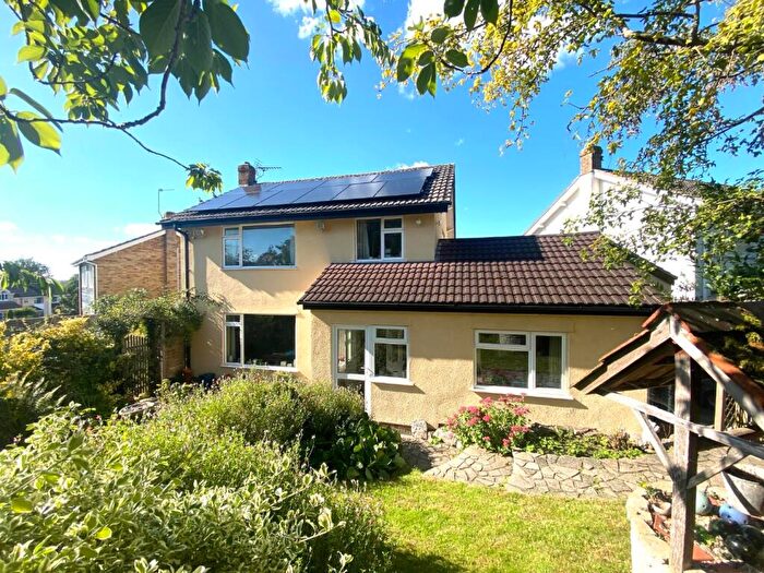 3 Bedroom Detached House For Sale In Underwood Road, Glastonbury, BA6