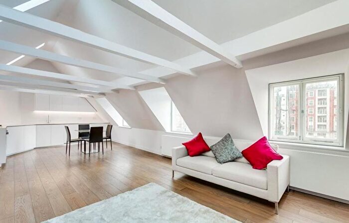 2 Bedroom Flat To Rent In Upper Montagu Street, Marylebone, London, W1H