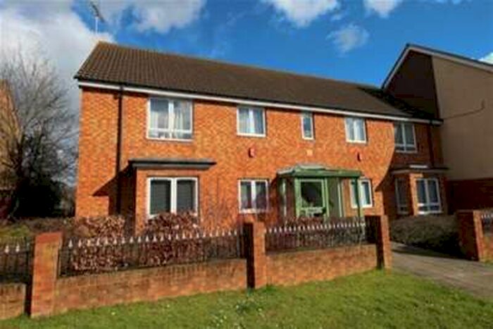 2 Bedroom Flat To Rent In Wrights House, MK41