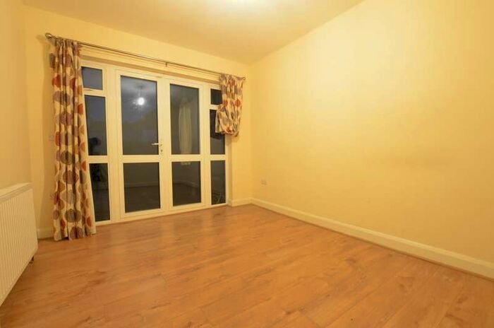 3 Bedroom Semi-Detached House To Rent In Rugby Avenue, Wembley, HA0