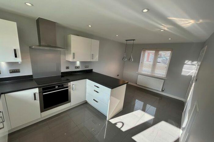 3 Bedroom Detached House To Rent In Farm Park, Exeter, EX5