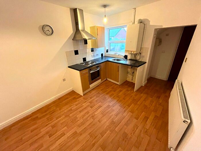 1 Bedroom Flat To Rent In Main Street, Shirebrook, Mansfield, NG20