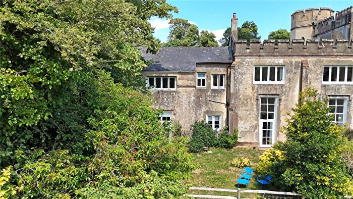 4 Bedroom Semi-Detached House For Sale In Fittleworth, West Sussex, RH20