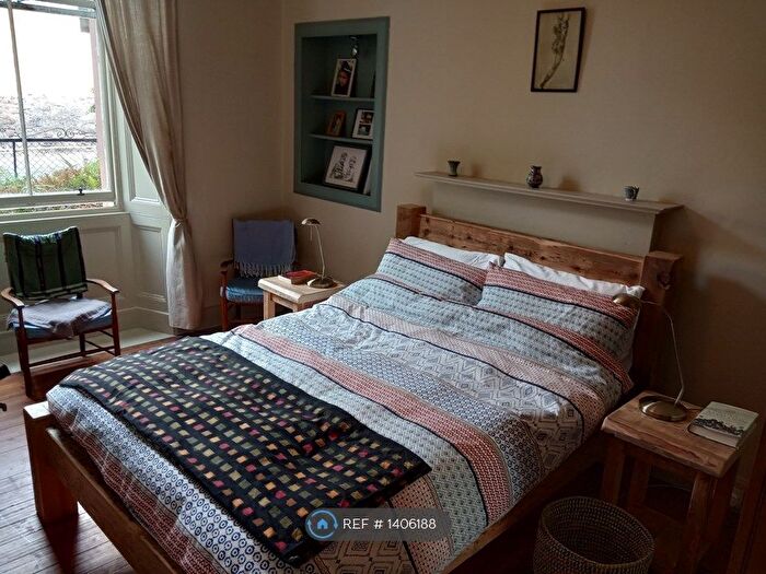 2 Bedroom Flat To Rent In East Mayfield, Edinburgh, EH9