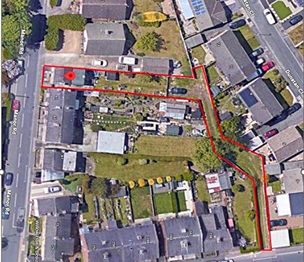 2 Bedroom Detached House For Sale In Manor Road, Ossett, West Yorkshire, WF5