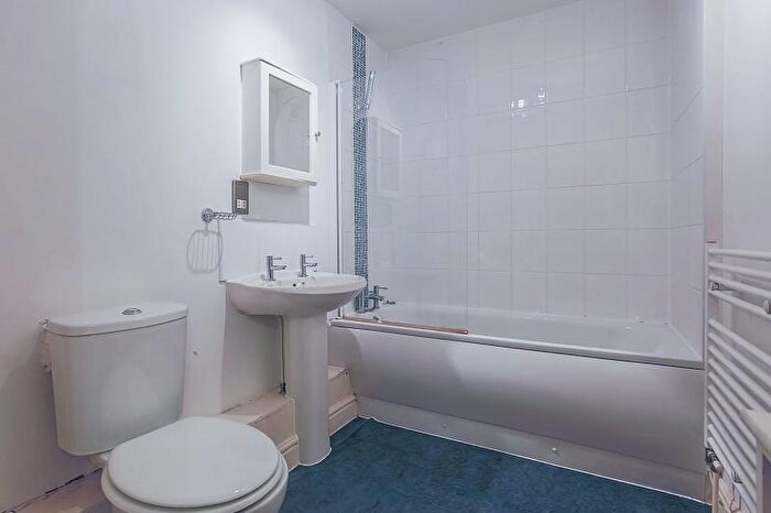 2 Bedroom Apartment To Rent In City Walk, City Road, Chester Green, DE1