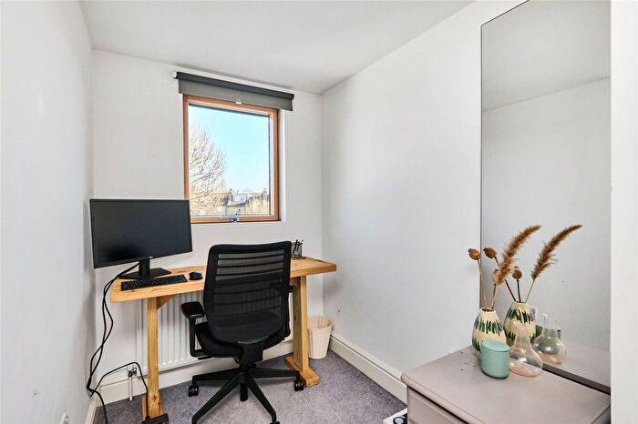 3 Bedroom Terraced House For Sale In Westcote Road, Furzedown, SW16