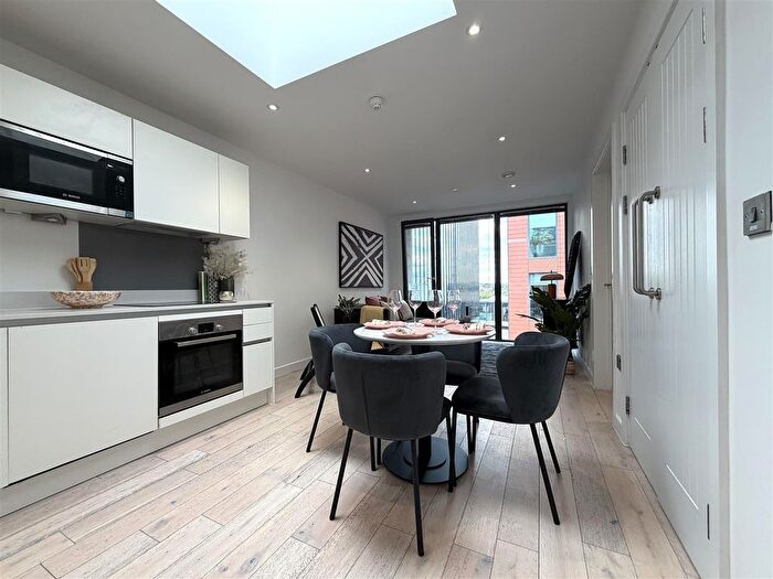 1 Bedroom Flat To Rent In Garrard House, Garrard Street, Reading, RG1