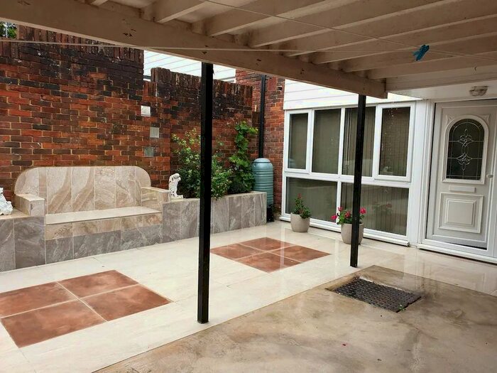 4 Bedroom Detached House To Rent In Lingwood Close, Southampton, Hampshire, SO16