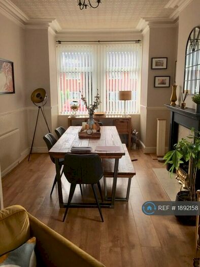 3 Bedroom Terraced House To Rent In Hall Street, Stockport, SK1