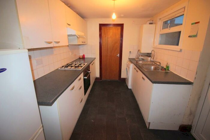 1 Bedroom Flat To Rent In Springfield Road, London, E6
