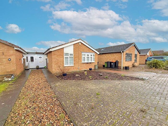 2 Bedroom Bungalow For Sale In Barleyfield Way, Houghton Regis, Dunstable, LU5