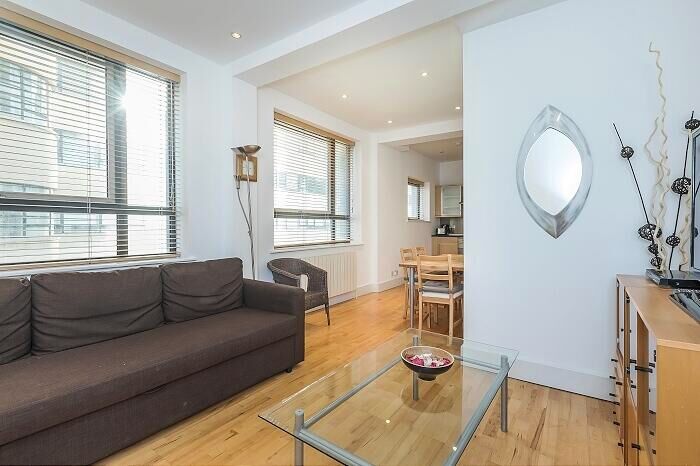 1 Bedroom Apartment To Rent In Portsoken Street London, E1