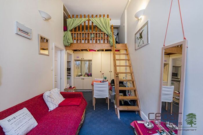 Flat To Rent In Finchley Road, Hampstead, NW3