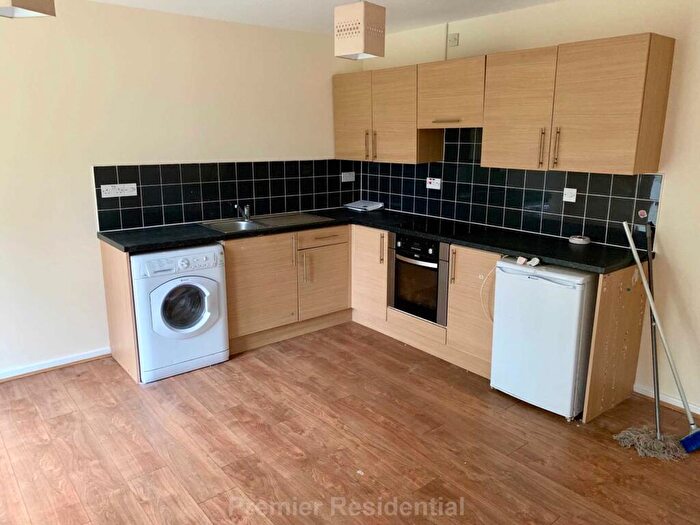 2 Bedroom Apartment To Rent In Newbridge Close, Radcliffe, M26