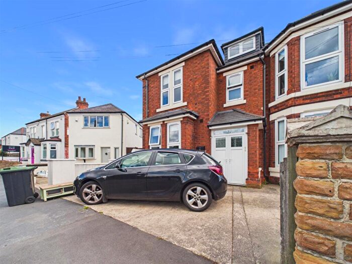 1 Bedroom Flat To Rent In Porchester Road, Nottingham, NG3
