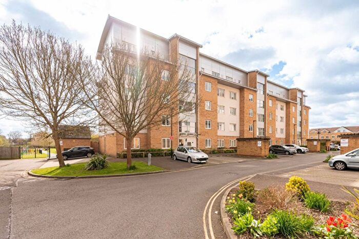 1 Bedroom Flat For Sale In Primrose Place, Isleworth, TW7