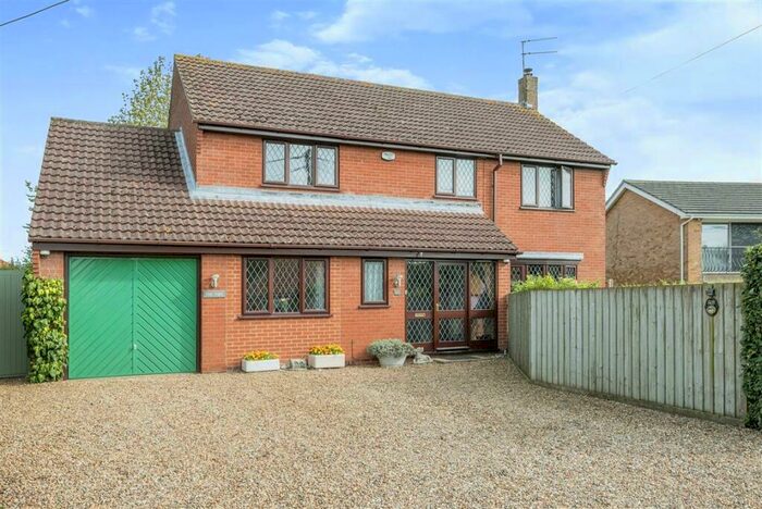 4 Bedroom Detached House For Sale In Westgate Green, Hevingham, Norwich, NR10
