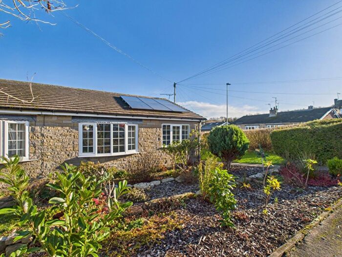 2 Bedroom Semi-Detached Bungalow To Rent In Mowbray Close, Cullingworth, Bradford, BD13