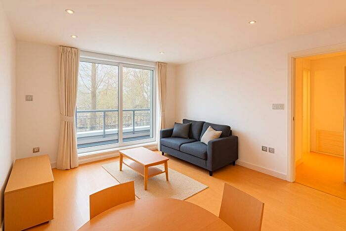 1 Bedroom Flat To Rent In Owen Street, London, EC1V