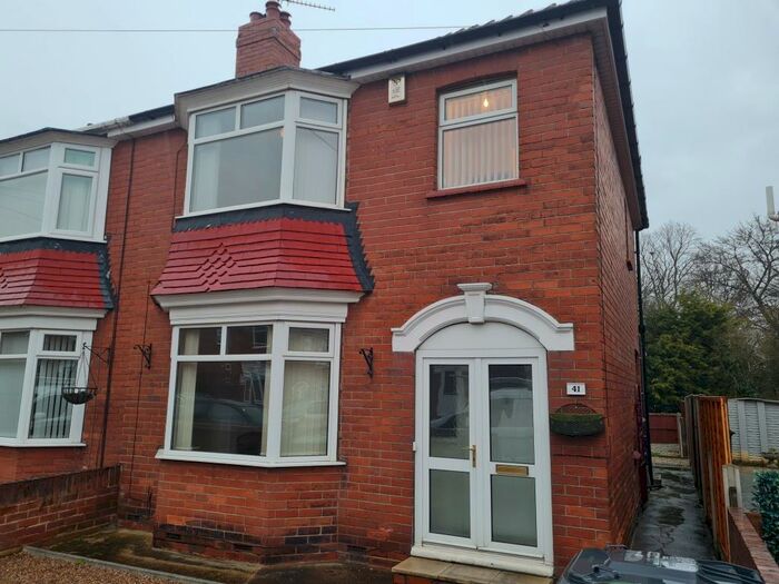 3 Bedroom House To Rent In Haigh Road, Doncaster, DN4