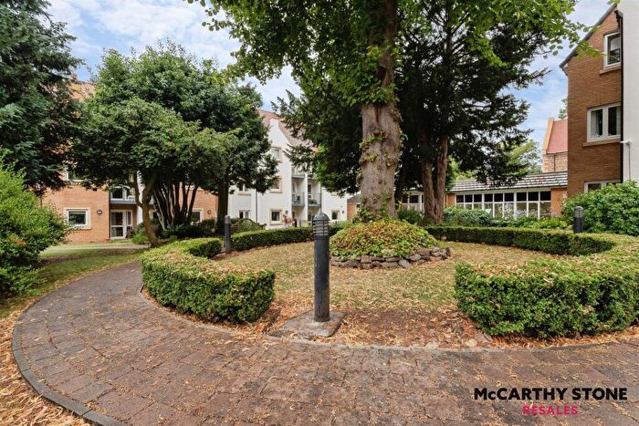 1 Bedroom Apartment For Sale In Wardington Court, Welford Road, Northampton, Northamptonshire, NN2